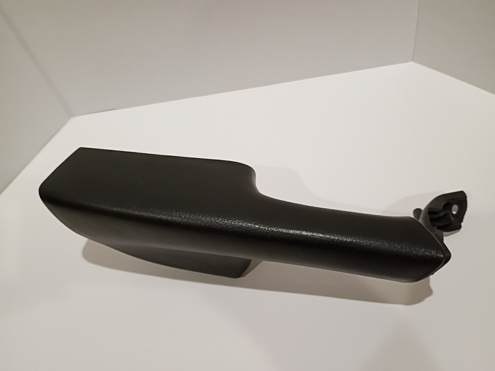 2002-2009 Chevy Trailblazer Armrest Left Driver black 2003 2004 2005 2006 07 08