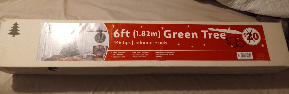 6ft Unlit green Christmas tree 446 tips