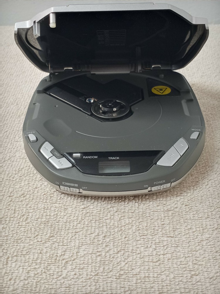 1999 KLH PCD500 Portable CD Player Programmable Digital Anti-Shock System*