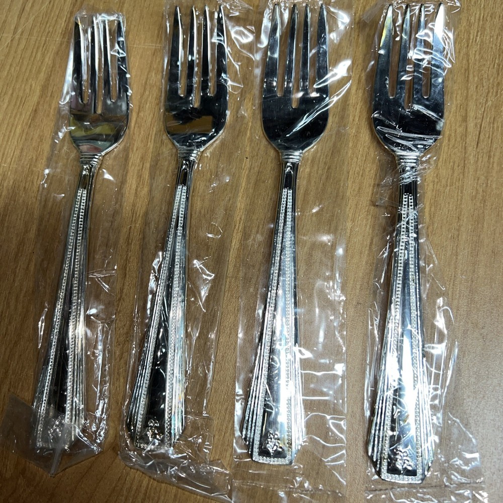 VTG. 20-PC. SILVER PLATED FLATWARE SET 4-PLACE SETTINGS REGENT SQUARE SEALED