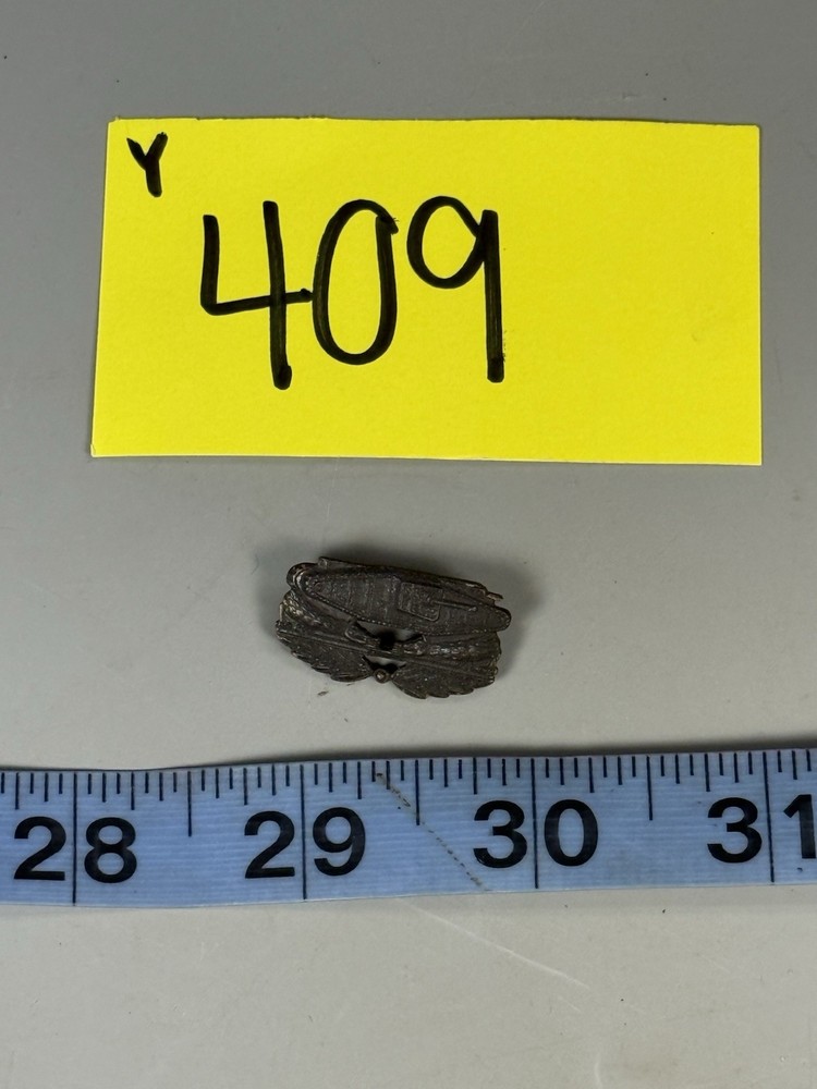 WWI US Type 2 Tank Corps badge Y409