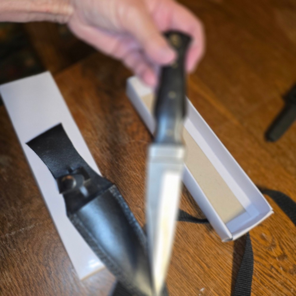 PAKISTAN BOOT KNIFE WITH LEATHER SHEATH