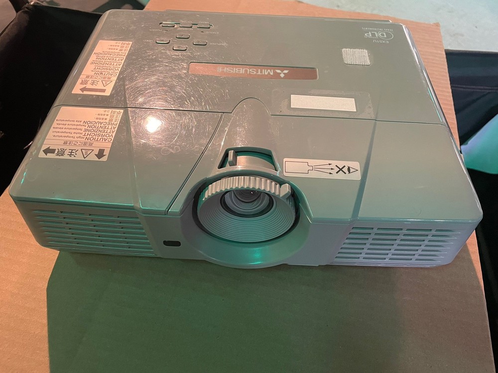 Home Theater Projector Mitsubishi EX51U Projector