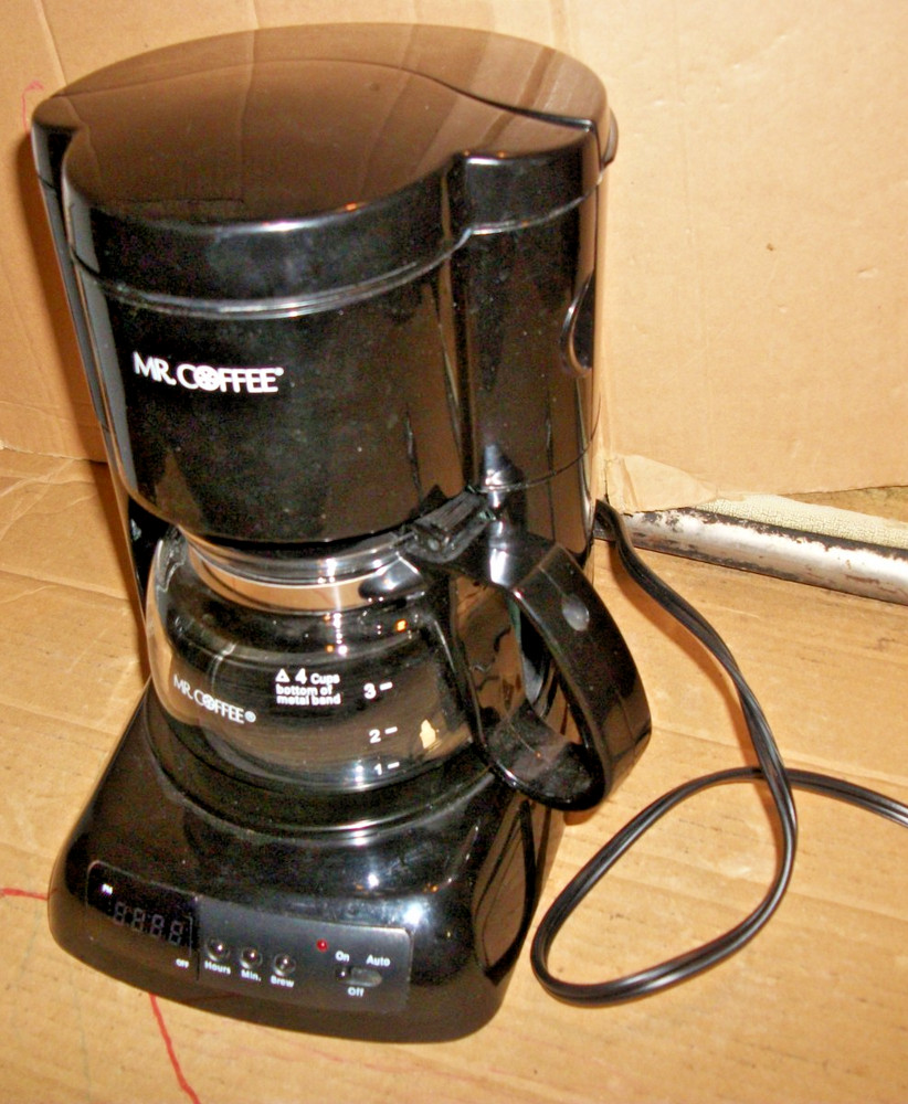 Mr Coffee/Sunbeam Programmable 4 Cup Drip Coffee Maker Brewer Model #NLX5 Black