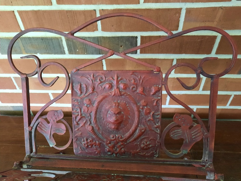 Red Metal Folding Magazine Newspaper Log Rack with Lion Head Leaf Scrollwork