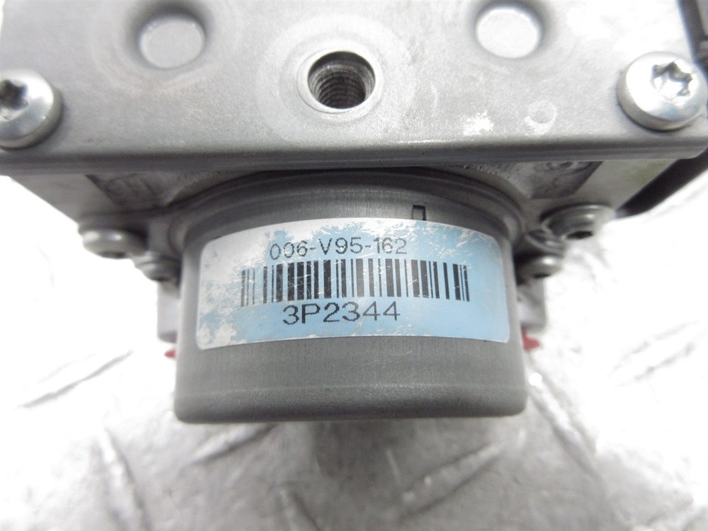 2014 14-18 Indian Chieftain ABS Pump Anti Lock Brake Module Control Unit Sensor