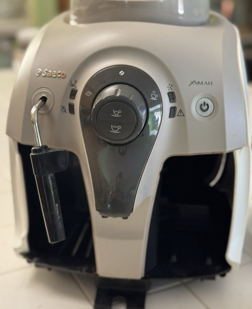 Philips Saeco XSmall Fully Automatic Espresso Coffee Maker Machine HD8745/47