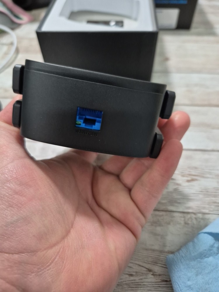 WiFi 6 Range Extender CF-XR182