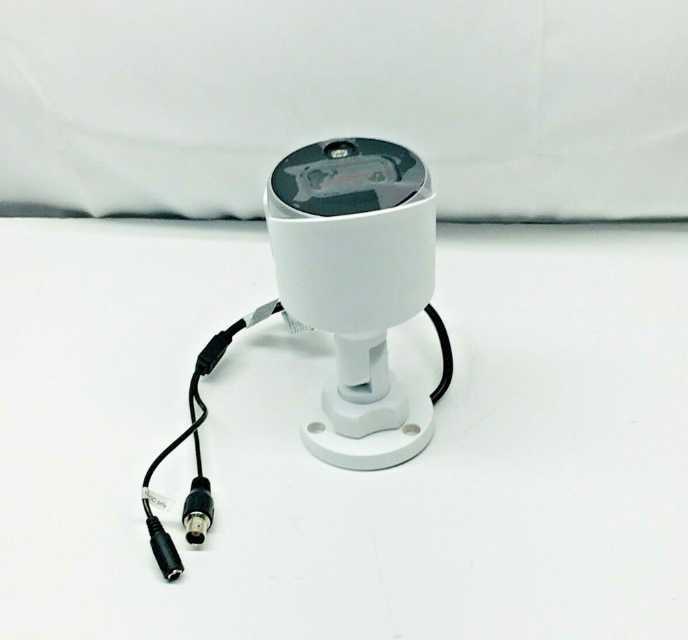 Lorex C882DA-Z 4K Ultra HD Active Deterrence Security Camera Night Color Vision