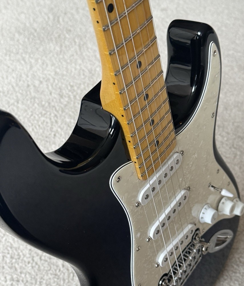 2019 G&L® Legacy Stratocaster w/ Graph Tech & Nut String Tree With Soft Case