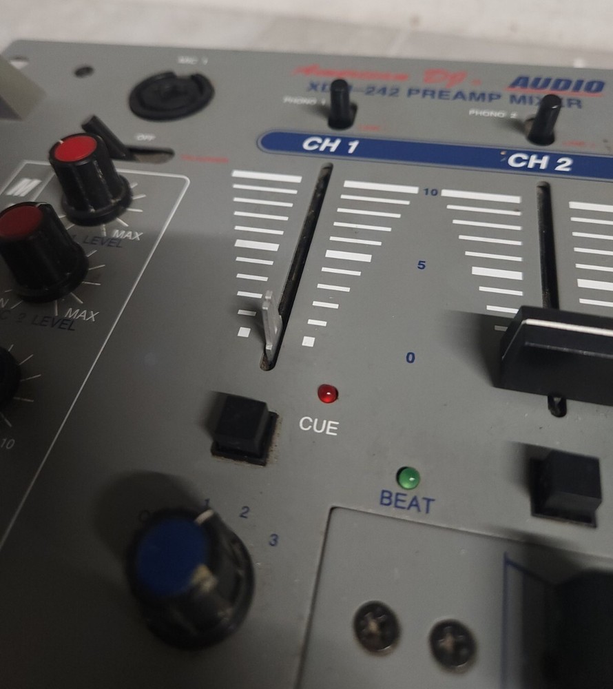 American DJ Audio XDM-242 Missing Knobs SEE PICS