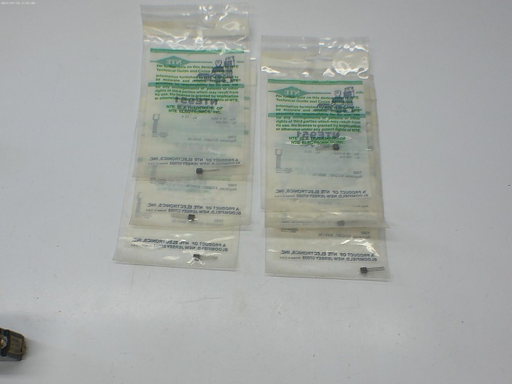 NTE NTE951 VOLTAGE REGULATOR LOT OF 6 NSMP