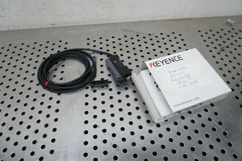 Keyence FS-V11 Fiber Optic Sensor amplifier