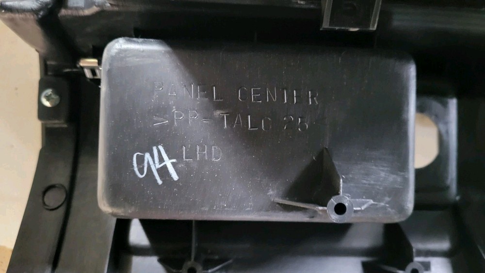 MC92994 GENUINE MITSUBISHI CENTER DASH PANEL NOS