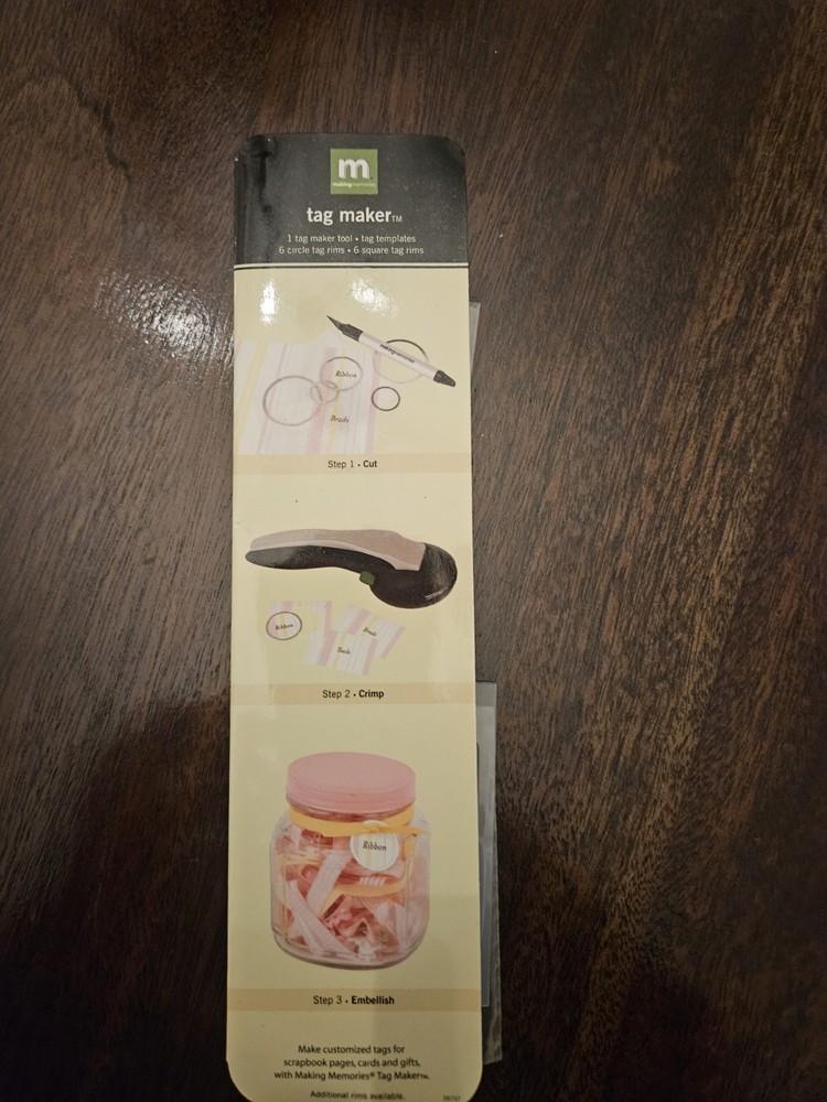 Making Memories Tag Maker Circle and Square Rims Crafting Tool with Templates