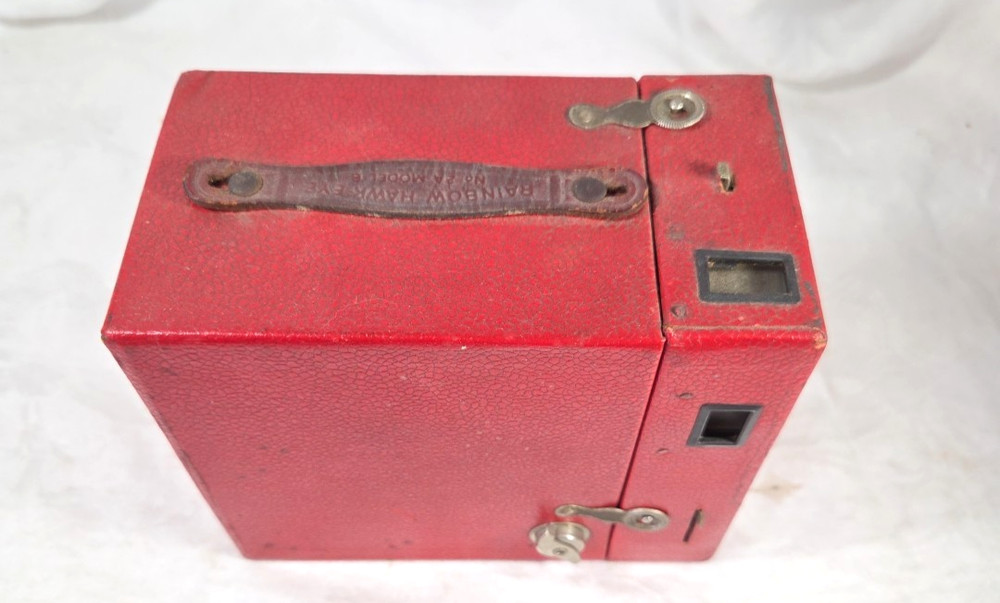 Vtg. Kodak Hawkeye "Rainbow" 2A Model B Box Camera - RED
