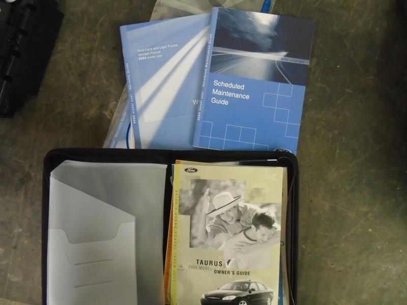 TAURUS 2003 Owners Manual 1071619