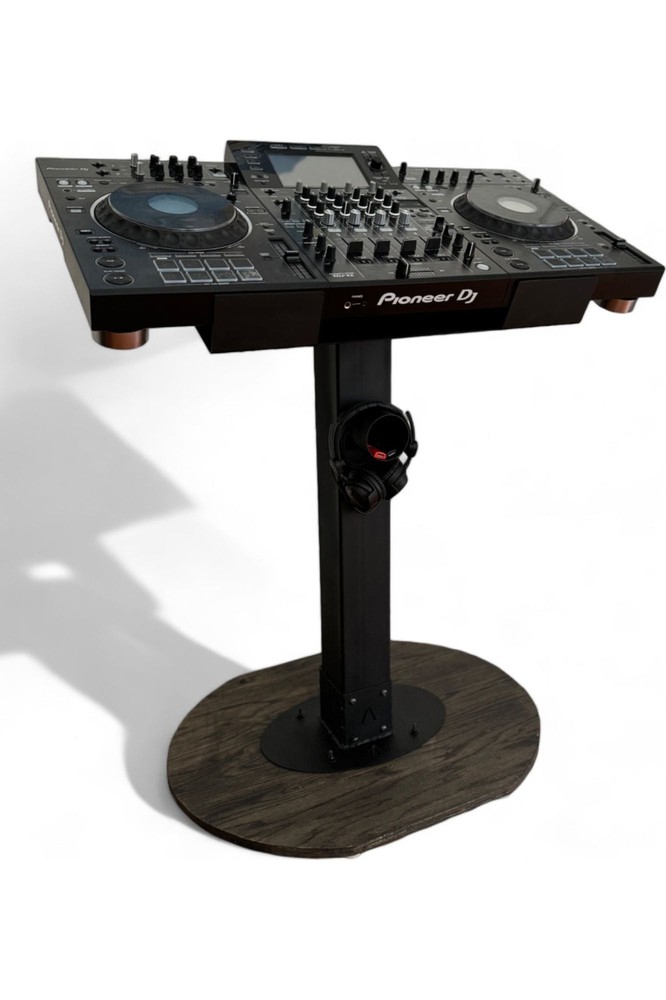 Mastodon Controller Podium