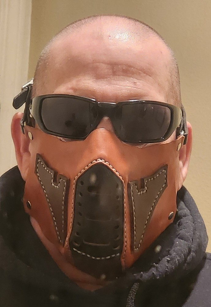 VTG STEAMPUNK HANDCRAFTED WITH CHARACTER LEATHER MUZZLE WITH NICKEL HARDWARE.