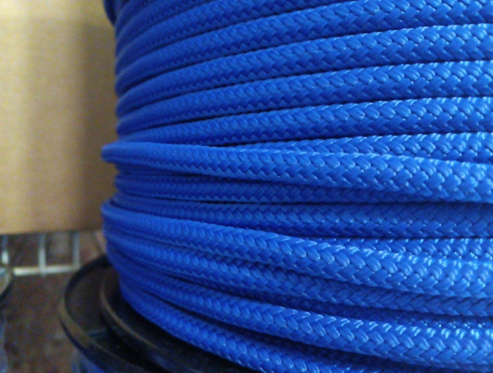 3/8 x 150 ft. Double Braid-Yacht Braid polyester rope. Marine Blue