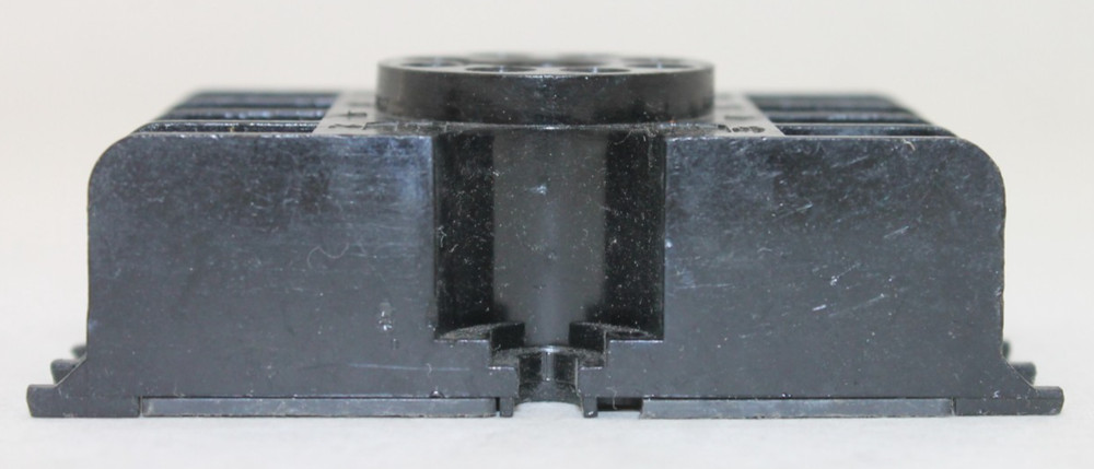 RDI SM8 8 Pin Relay Socket