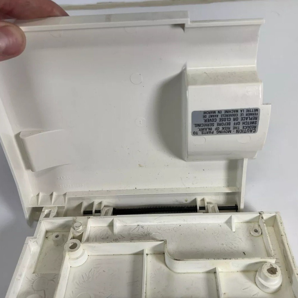 Singer Model 14SH764 Sewing Machine Intertek Front & Base Access Cover