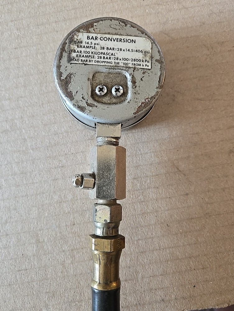 Snap On Tools Diesel Compression Gauge Tester MT33B