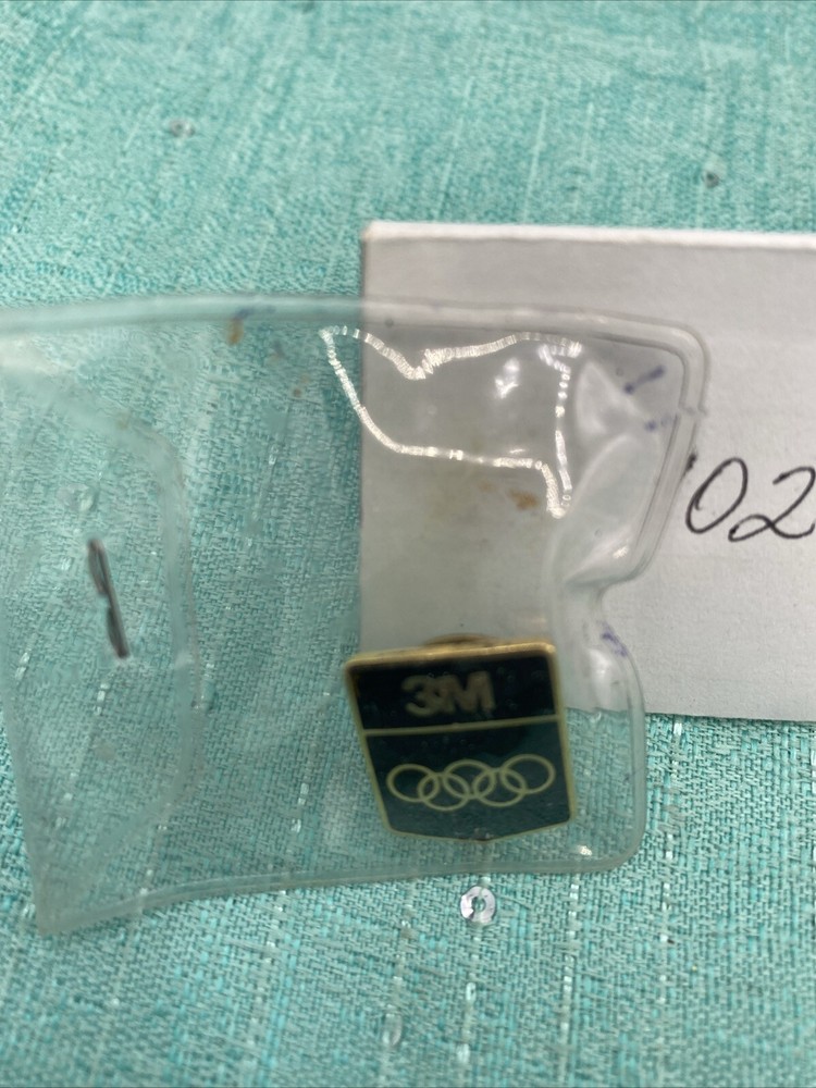 3M  OLYMPIC advertising pinback button lapel pin