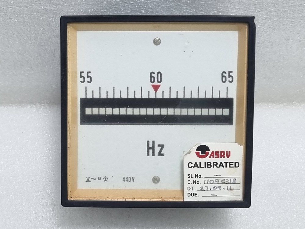 Celsa Frequency Counter Meter 440v 55-65 Hz P2.5