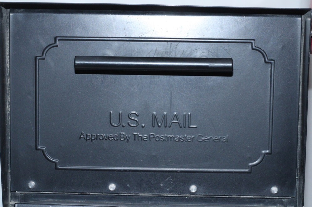 Mailcase Black Locking Mailbox See Pics/Description