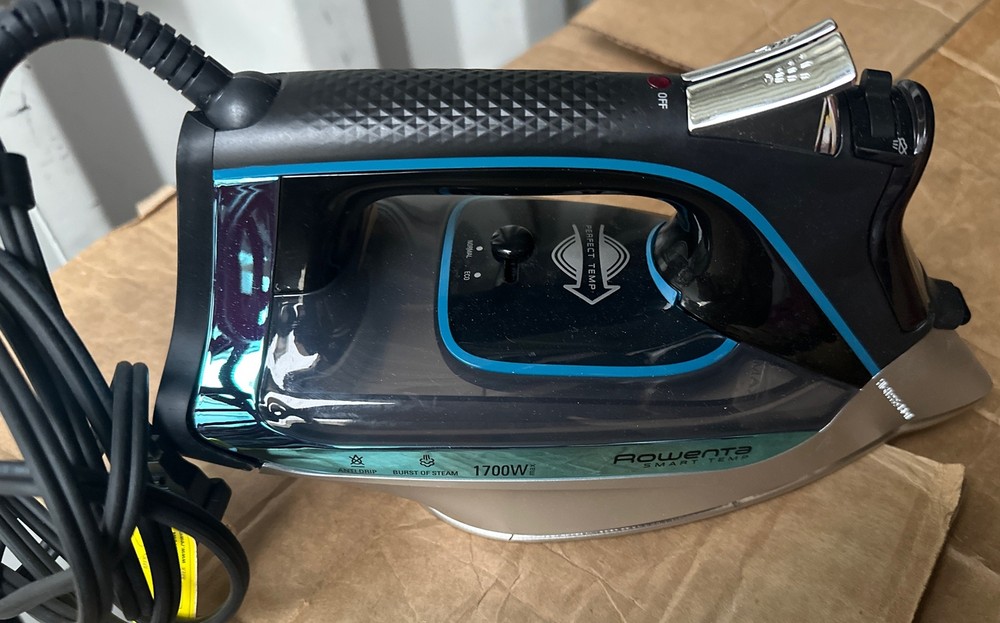 ⚡️Rowenta Smart Temp Precision Tip Iron Microsteam DW3250 -1700W Max