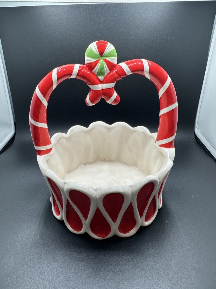 Ceramic Peppermint Basket
