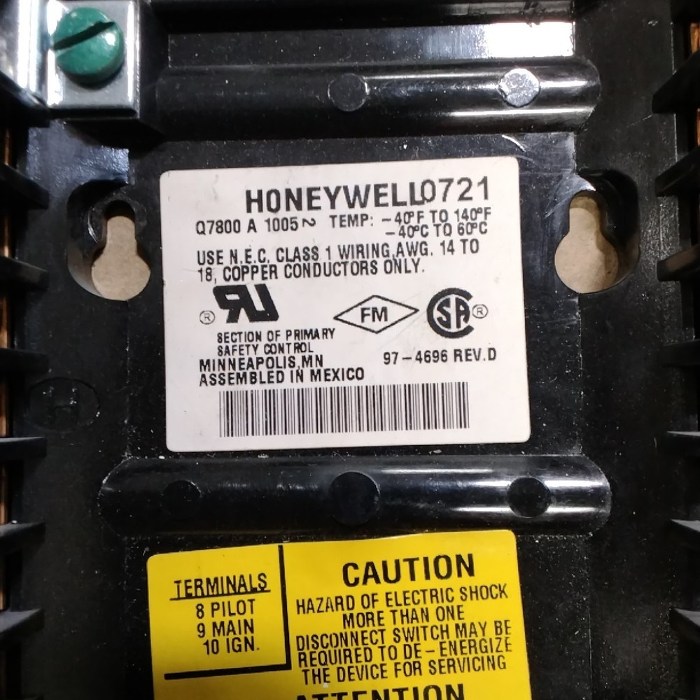 HONEYWELL 97-4696 BURNER CONTROL RELAY BASE 0721 E41