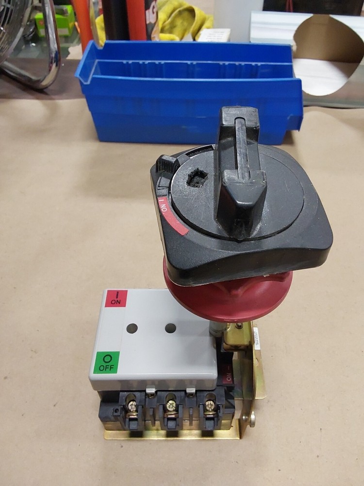 ALLEN BRADLEY 194RF-NN030 SER A (USED)