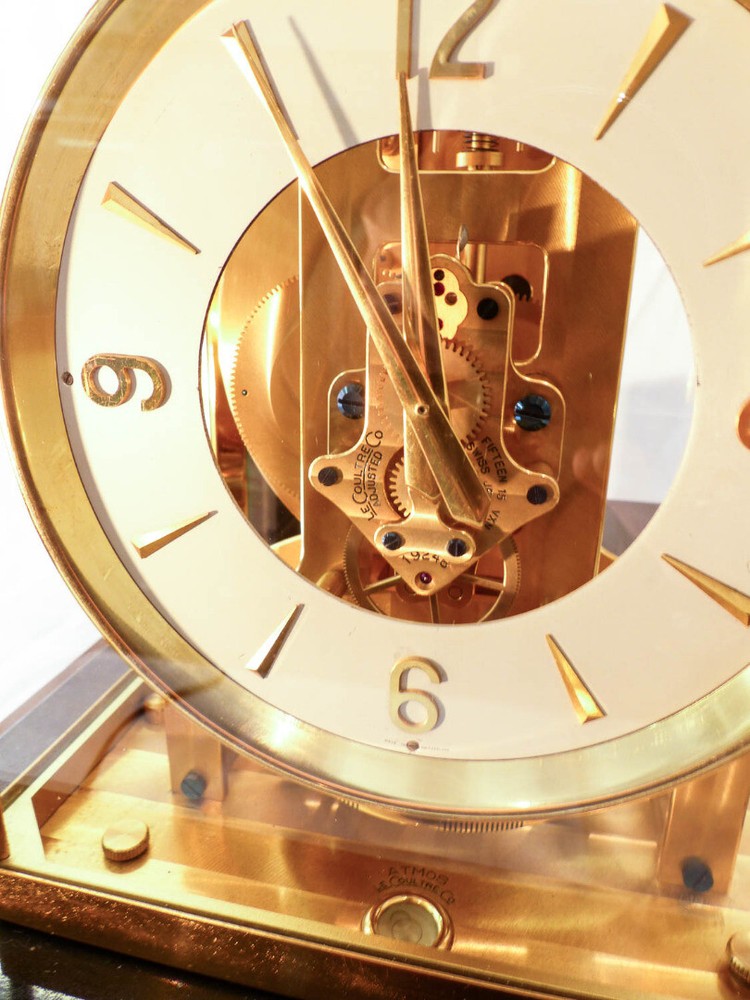 Jaeger LeCoultre Atmos II Escapement model display 110 voltage
