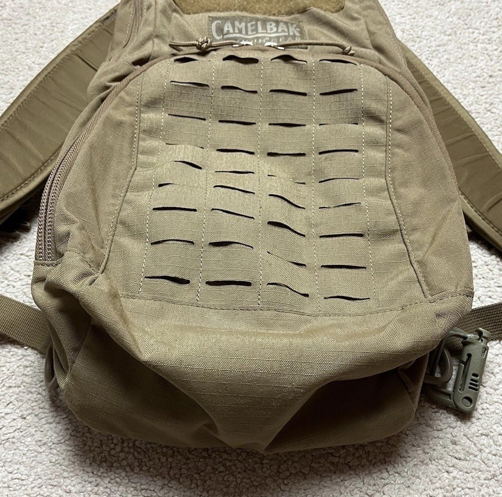 USMC Camelbak MULE Maximum Gear Day Assault Hydration Pack Backpack Coyote Brown