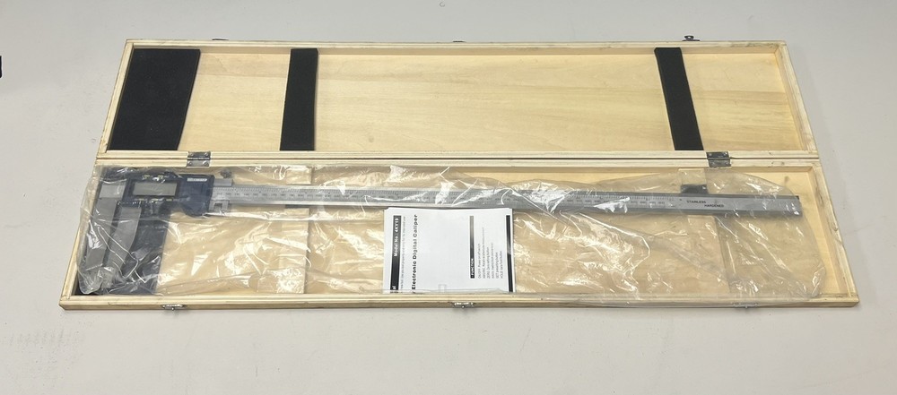 WESTWARD RS232 24" ELEC CALIPER WITH CASE