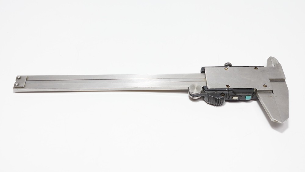 Mitutoyo Absolute Digimatic 0-6" Digital Caliper
