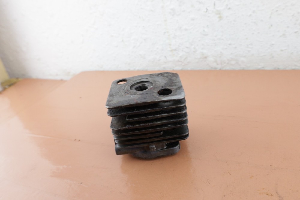 Weed Eater BV 2000 Blower OEM Cylinder & Piston 028776