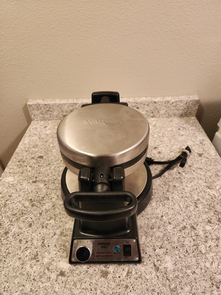 Waring Pro Belgian Waffle Maker Model WWM450PC Tested Works Great