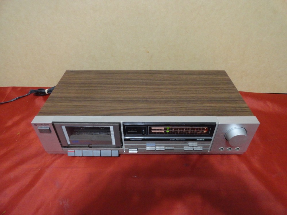 CASSTTE DECK PLAYER (HITACHI D-E33 & SHARP RT-150) FOR PARTS