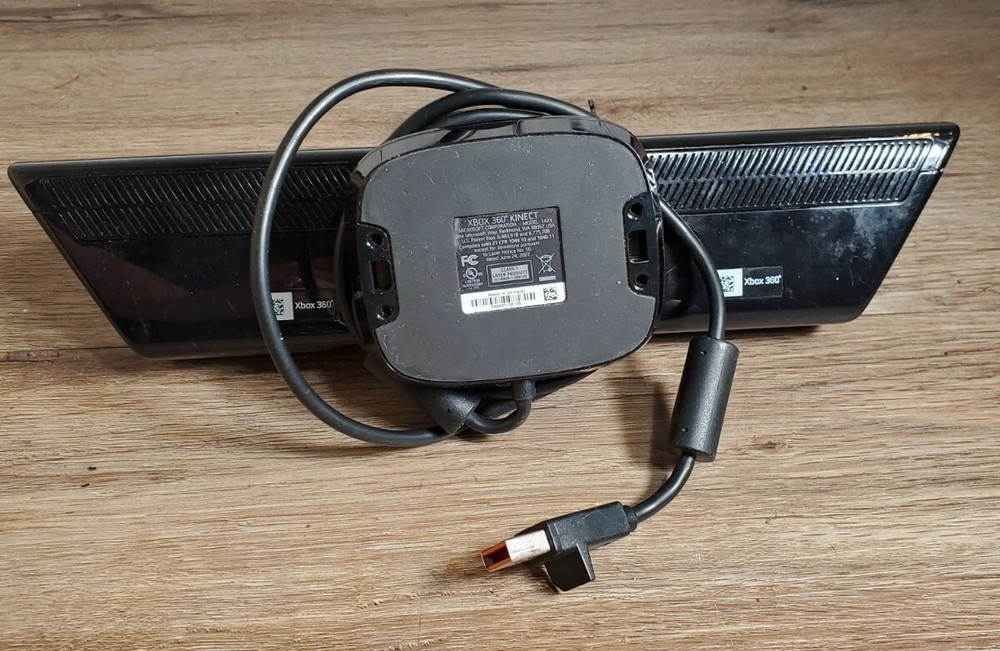 Genuine Microsoft Xbox 360 Kinect Connect Black Sensor Bar Model #1473 Tested