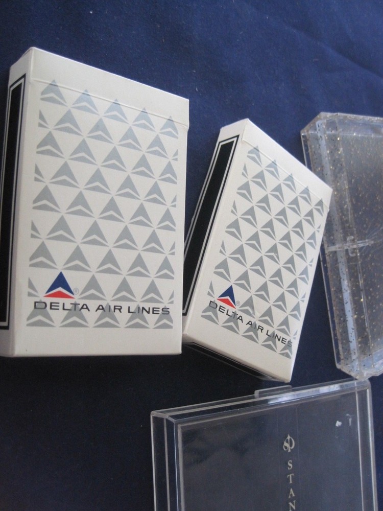 Stancraft Delta Air Lines Deck ( 2 ) in Glitter Box