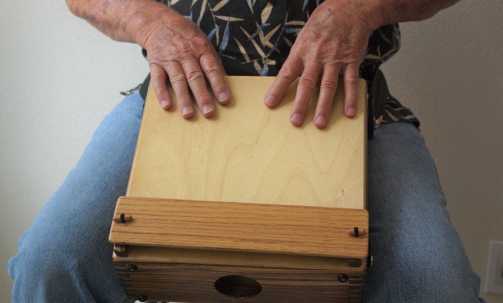Rodilla Cajon...Walnut Model 12"