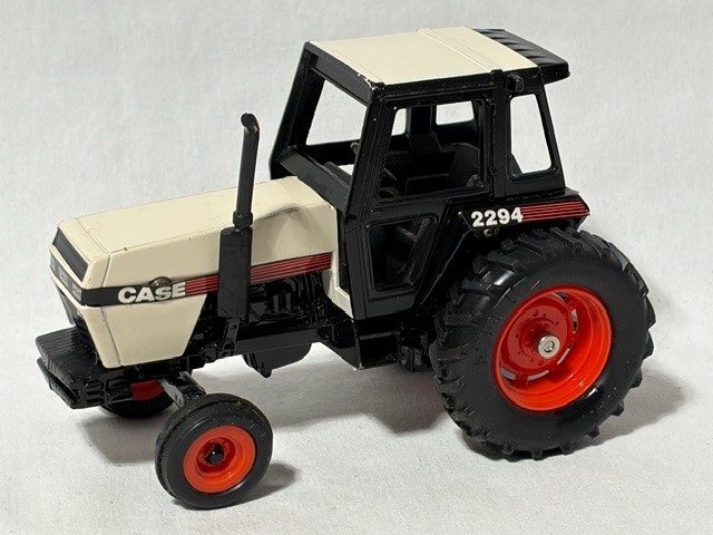 ERTL Case 2294, White, 1/32