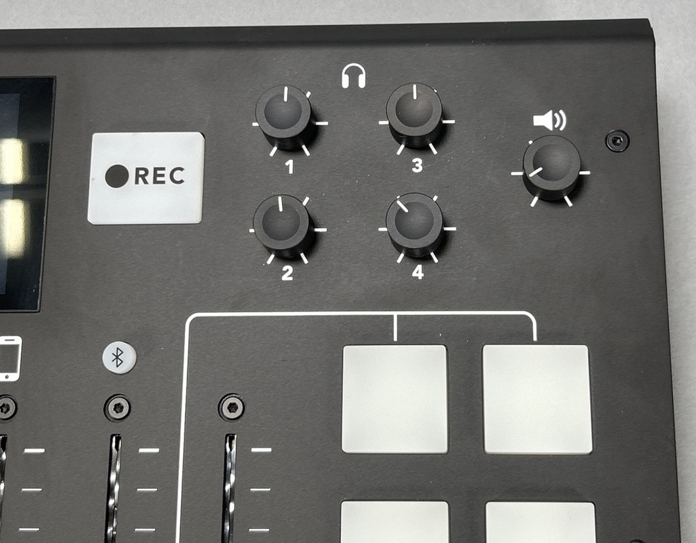 RODE RODECaster Pro Mixer Console USB Audio Interface W/Hard Case