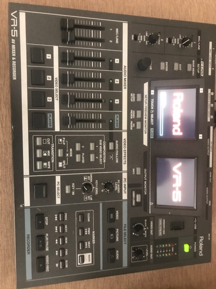 Roland VR-5 AV MIXER RECORDER