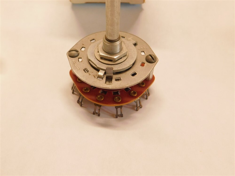 Vintage Centralab 1405 2-Pole 5 Position Phenolic Non-Shorting Rotary Switch