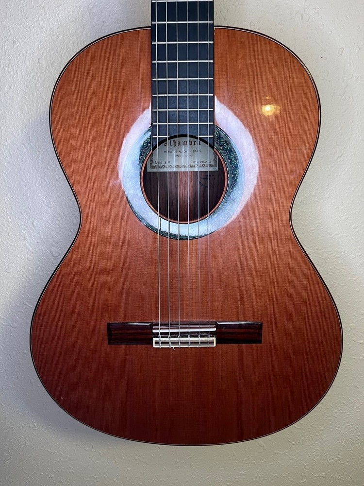 Alhambra 5P Classical Guitar With Hard Case