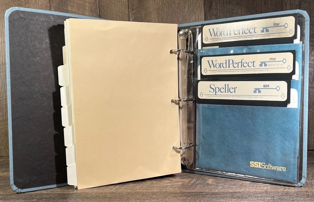 SSI Software Word Processing Computer WordPerfect Version (IBM)4.0a 1984 Vintage
